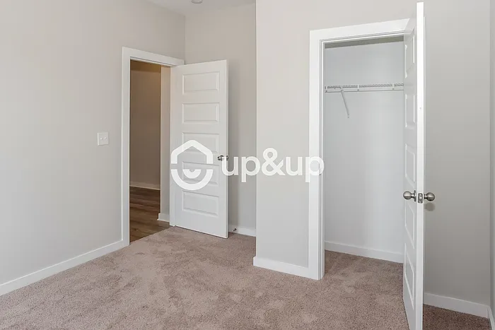 4 bed, 2.0 bath, 2258 sqft, $1,845 — Photo 4