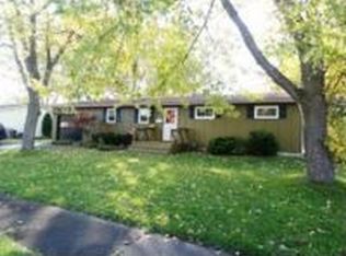 581 Applewood Dr, Youngstown, NY 14174