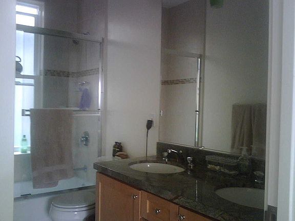 Dual sink master bathroom
