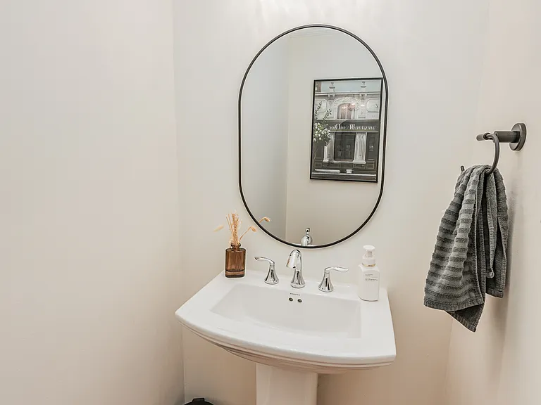 1004 Somerset Ct — Photo 18