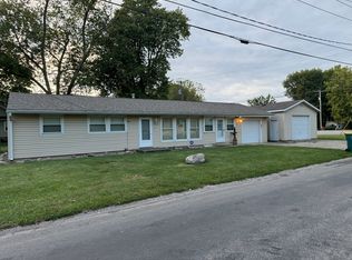 101 S Walnut St, Clinton, IL 61727