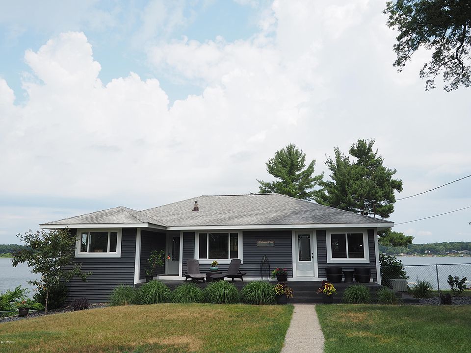 1st image of 5830 E Jefferson Ave