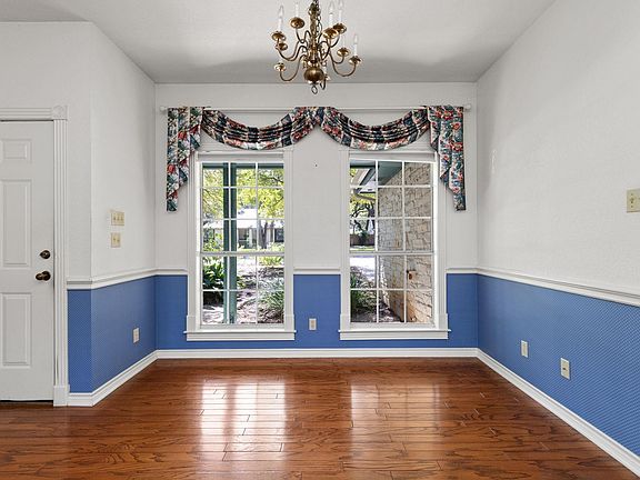 4th image of 134 Canyon Rd