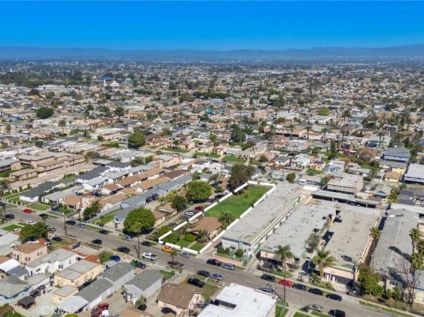 1455 W 105th St, Los Angeles, CA 90047