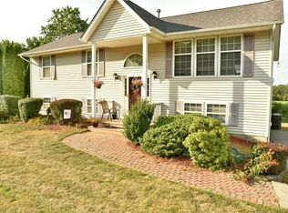 47 Maple Ave, Chester, NY 10918