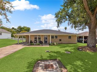 652 Pine St, Norco, LA 70079
