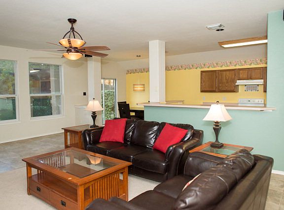 2nd image of 2027 Sungate Dr