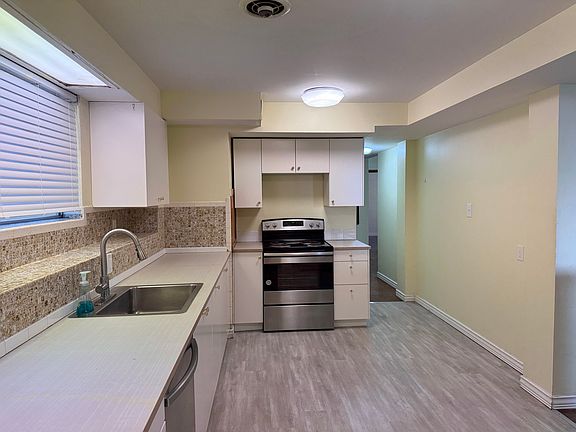3rd image of 1551 20th Ave #A