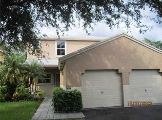 20759 NW 3rd Ct, Hollywood, FL 33029