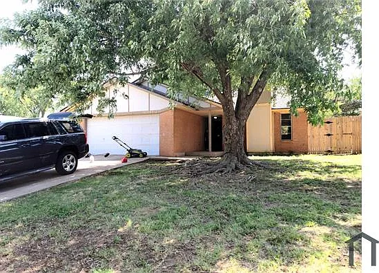 4912 S Fairmont Ave — Photo 1