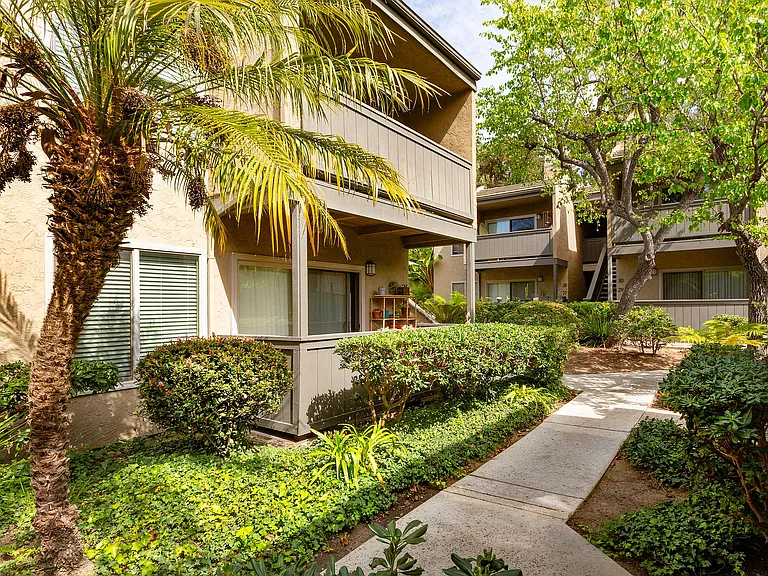 Elan Seacrest Apartment Homes — Photo 7