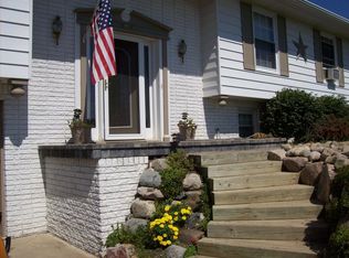 100 Gilmour, Lakeville, MI 48367
