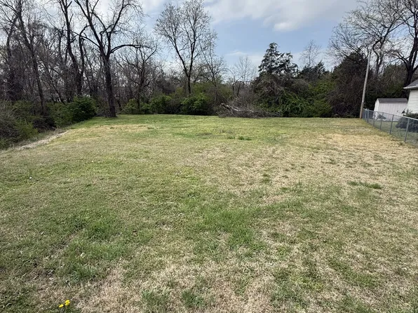 1760 University Dr Lot 323, Columbia, TN 38401