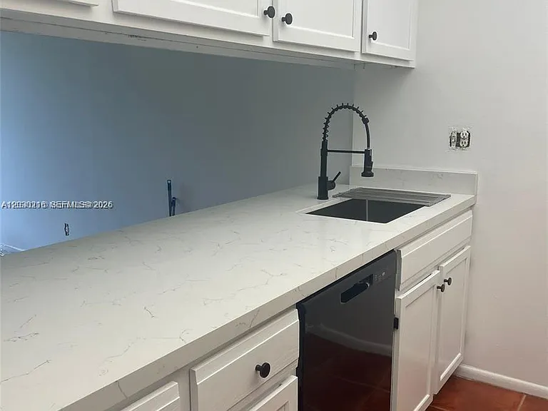 3670 Inverrary Dr #2M — Photo 8