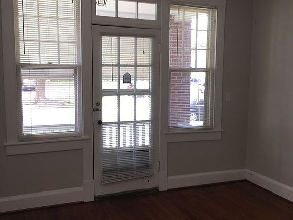 3rd image of 421 Broad St APT 2