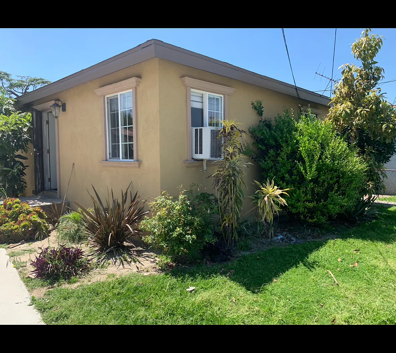 2 bed, $2,395 — Photo 2