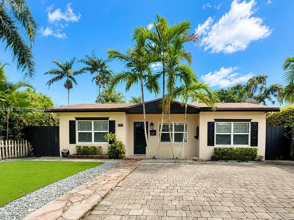 5744 SW 54th Ter