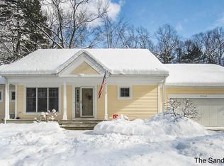 15926 152nd Ave, Spring Lake, MI 49456