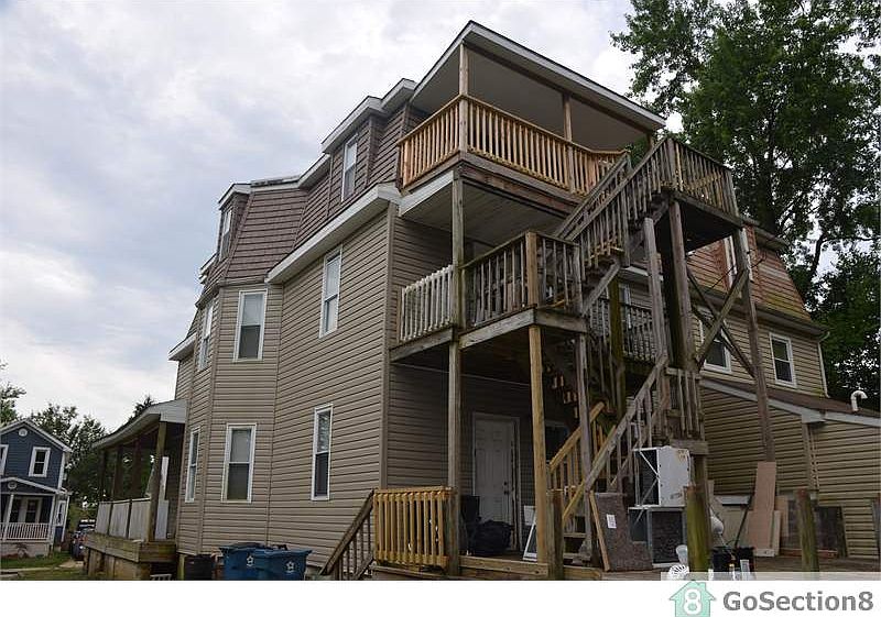 2nd image of 4714 Schley Ave APT 1