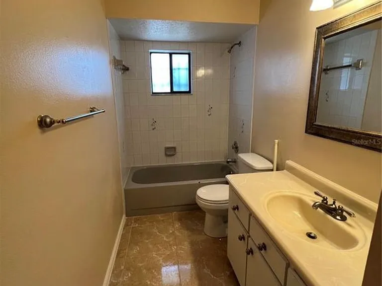 8008 Eden Park Rd — Photo 17