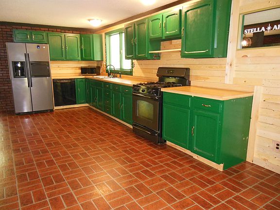 3rd image of 5871 Edith Schneider Rd