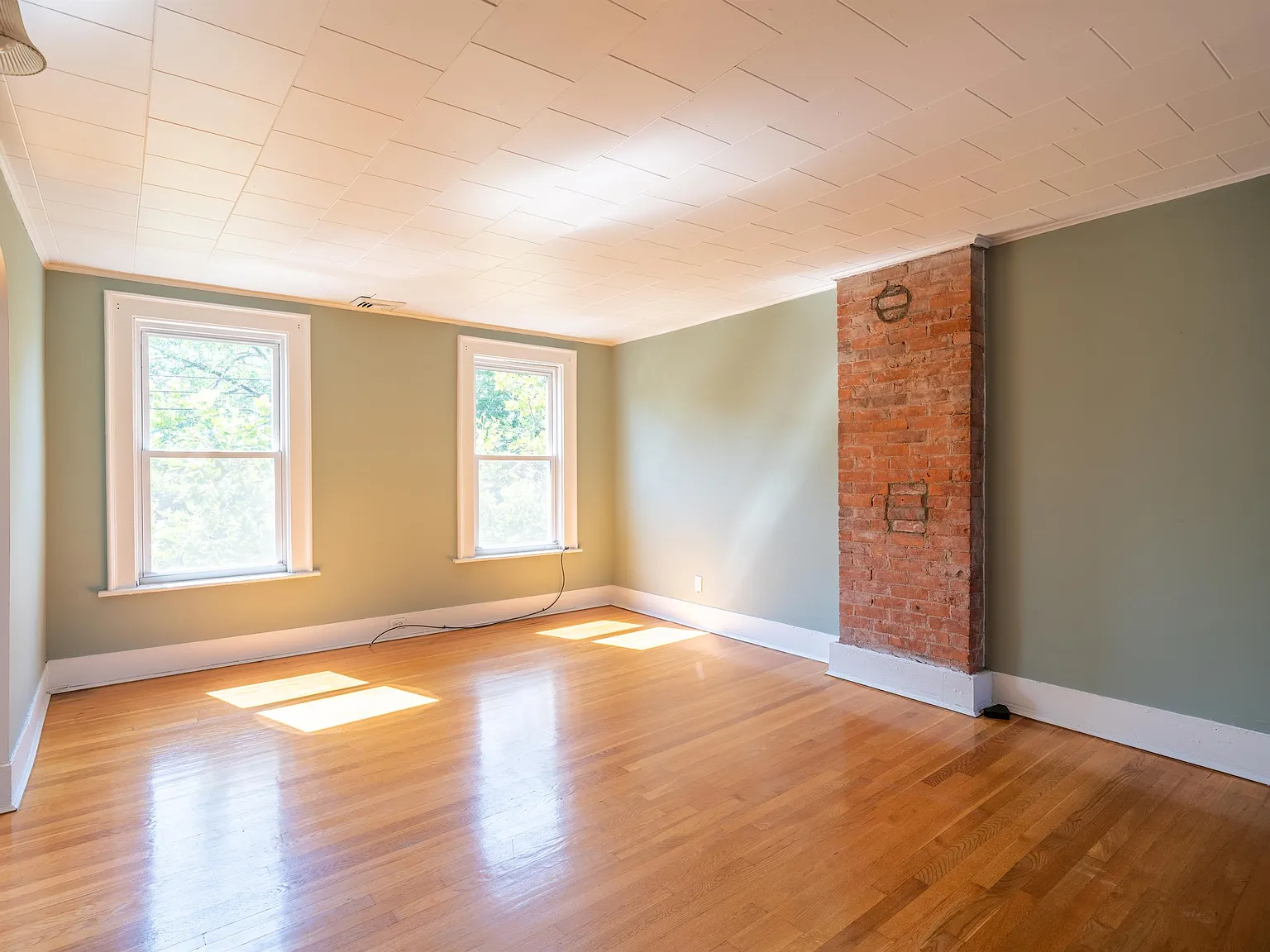 768 State St — Photo 2