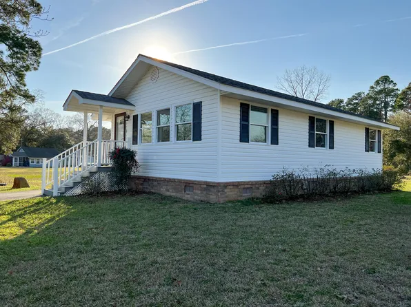 131 Eagle Point Rd, Cross, SC 29436