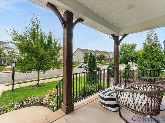 3rd image of 10810 Porter Park Ln