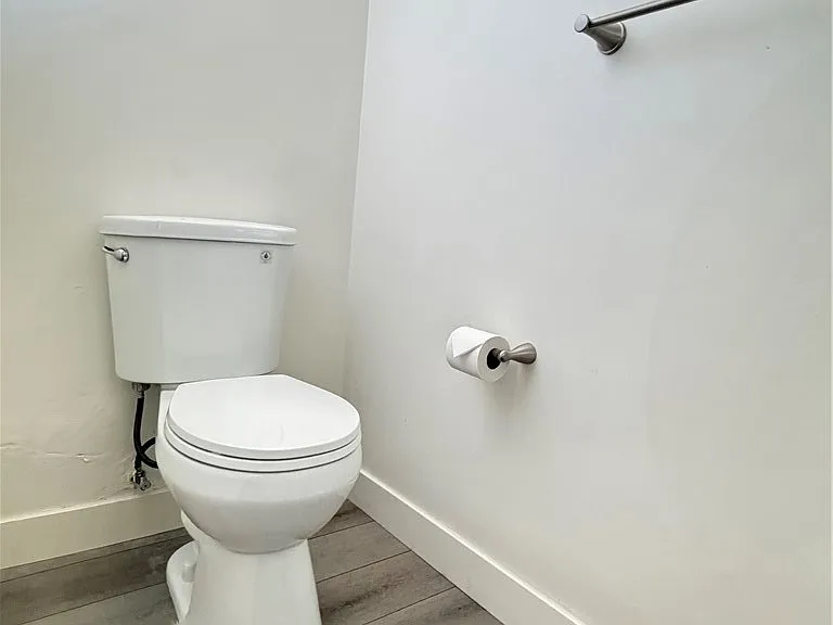 15121 Woodruff Pl — Photo 12