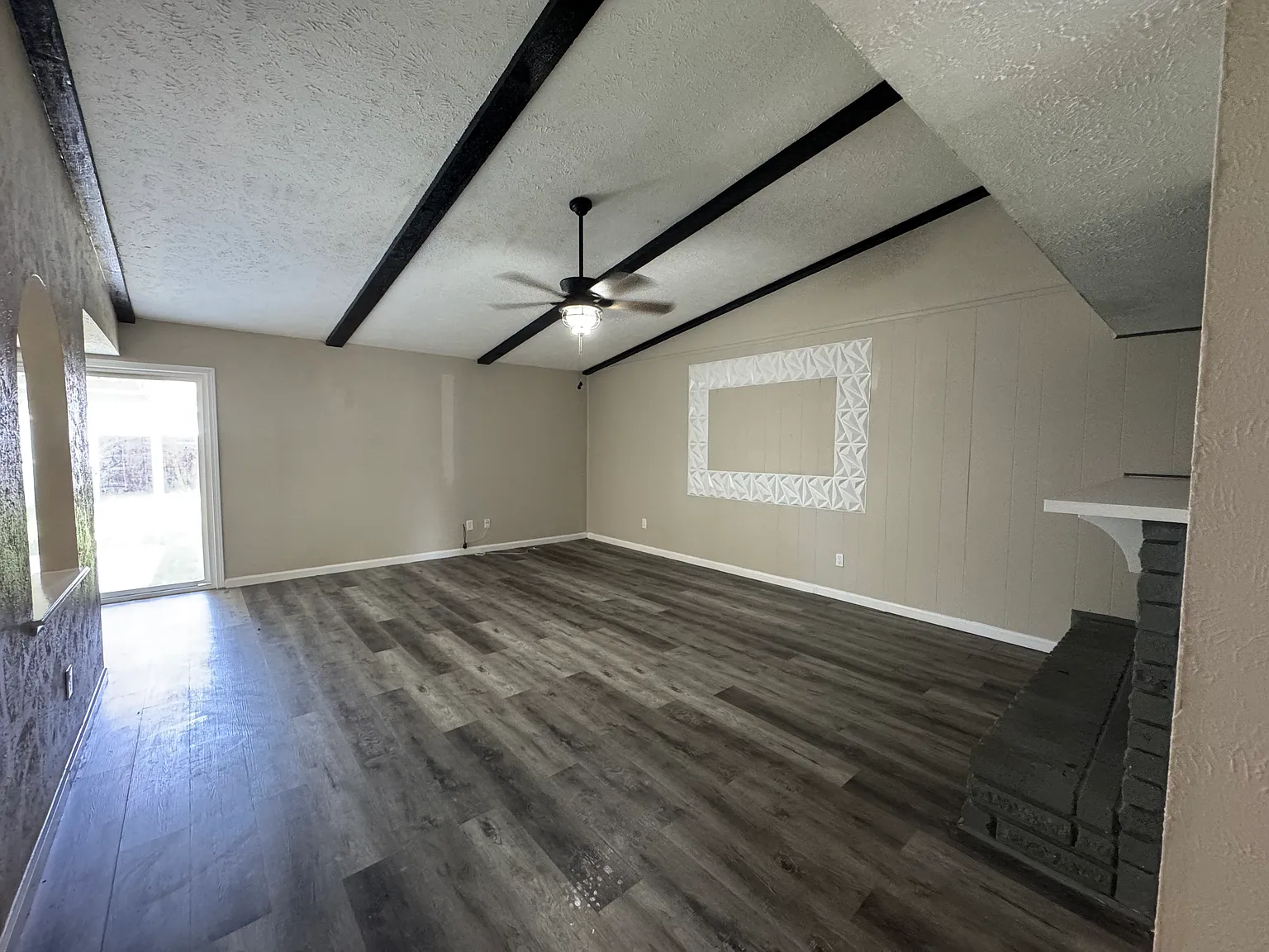 3 bed, 1528 sqft, $1,850 — Photo 3