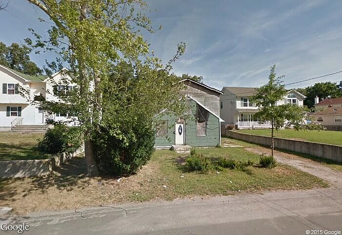1st image of 83 Lake Dr
