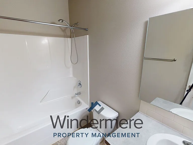 1349 SW Virginia St — Photo 5