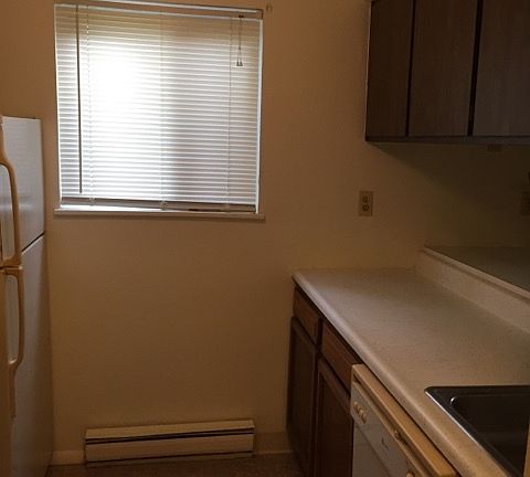 5th image of 123-127 Fox Hill Ln #123B
