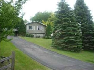 N4660 Timber Crest Dr E, Onalaska, WI 54650