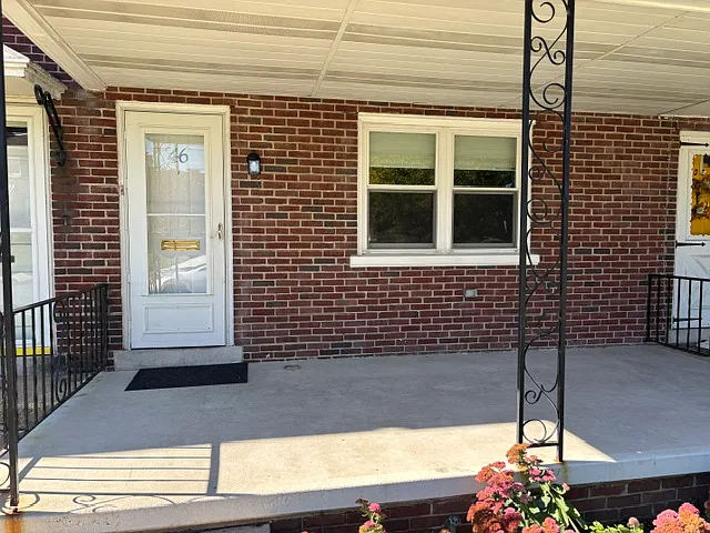2 bed, 972 sqft, $1,650 — Photo 2