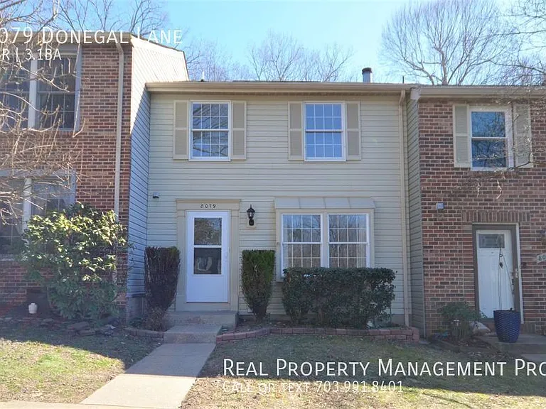 8079 Donegal Ln — Photo 1