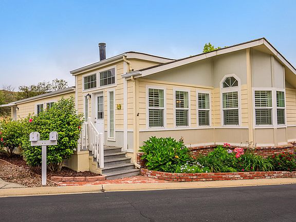 2nd image of 2 La Lomita Space 2