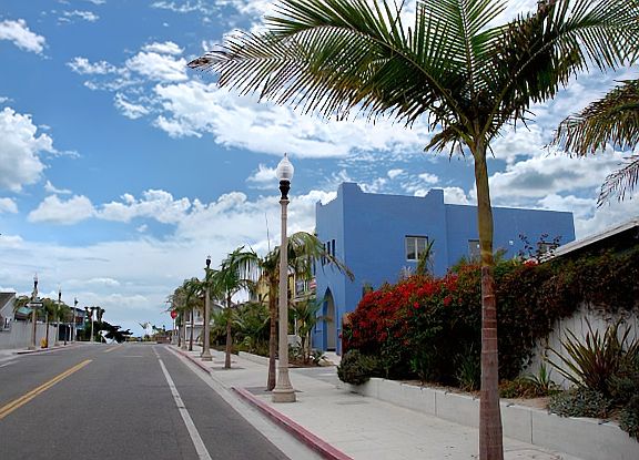 Beach access at the end of the street