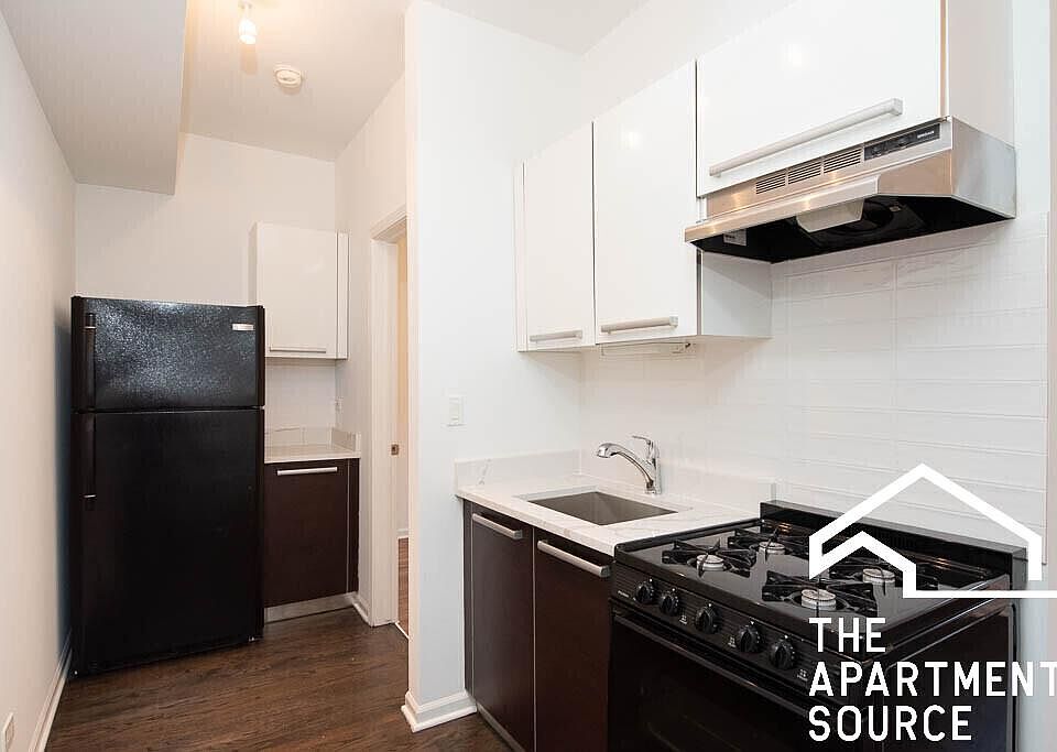 1st image of 5054 N Winthrop Ave #206A