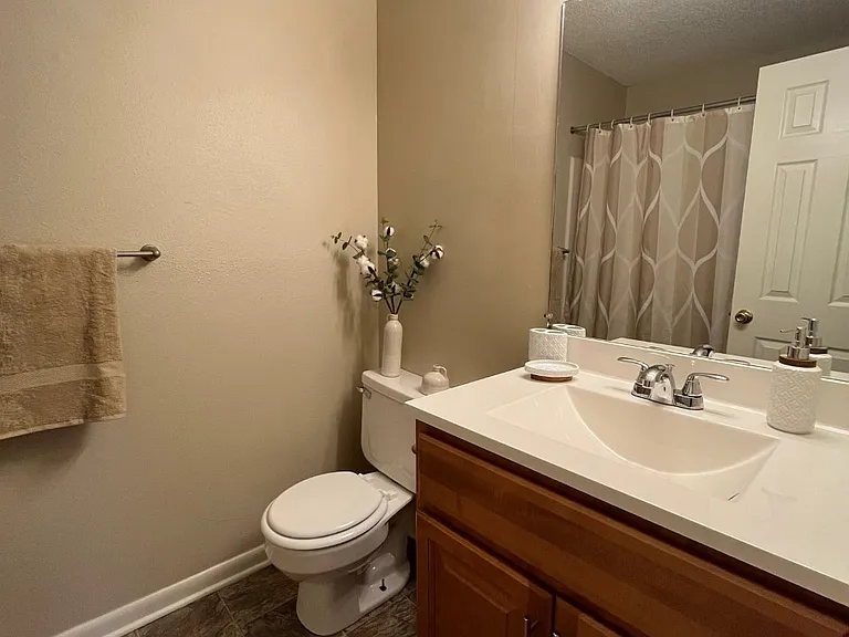 Monroeville Apartments at Belmont Ridge — Photo 17