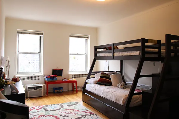Rented by Compass | media 11