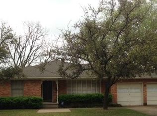 2402 W Way Ave, Garland, TX 75042