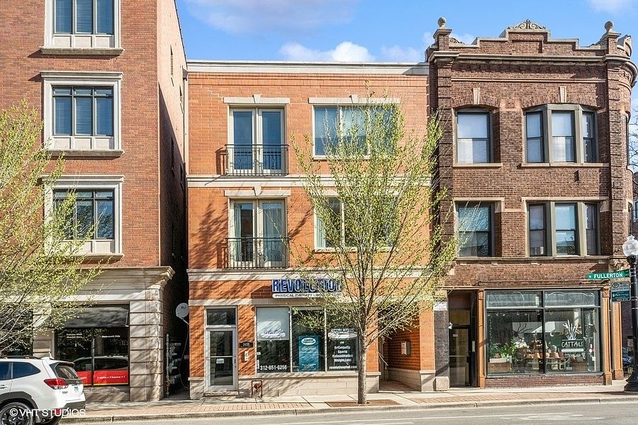 1st image of 1436 W Fullerton Ave #A