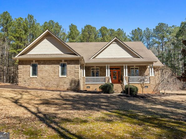 76 Creekside Ct, Zebulon, GA 30295
