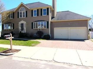 21 Mauriello Dr, Stoneham, MA 02180