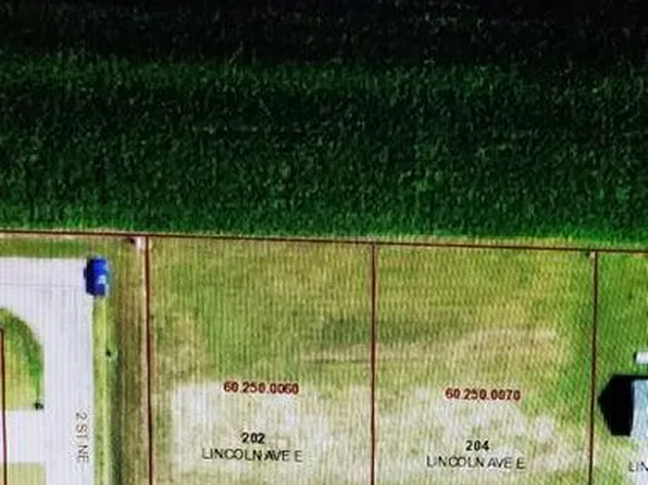 204 Lincoln Ave E, Ulen, MN 56585