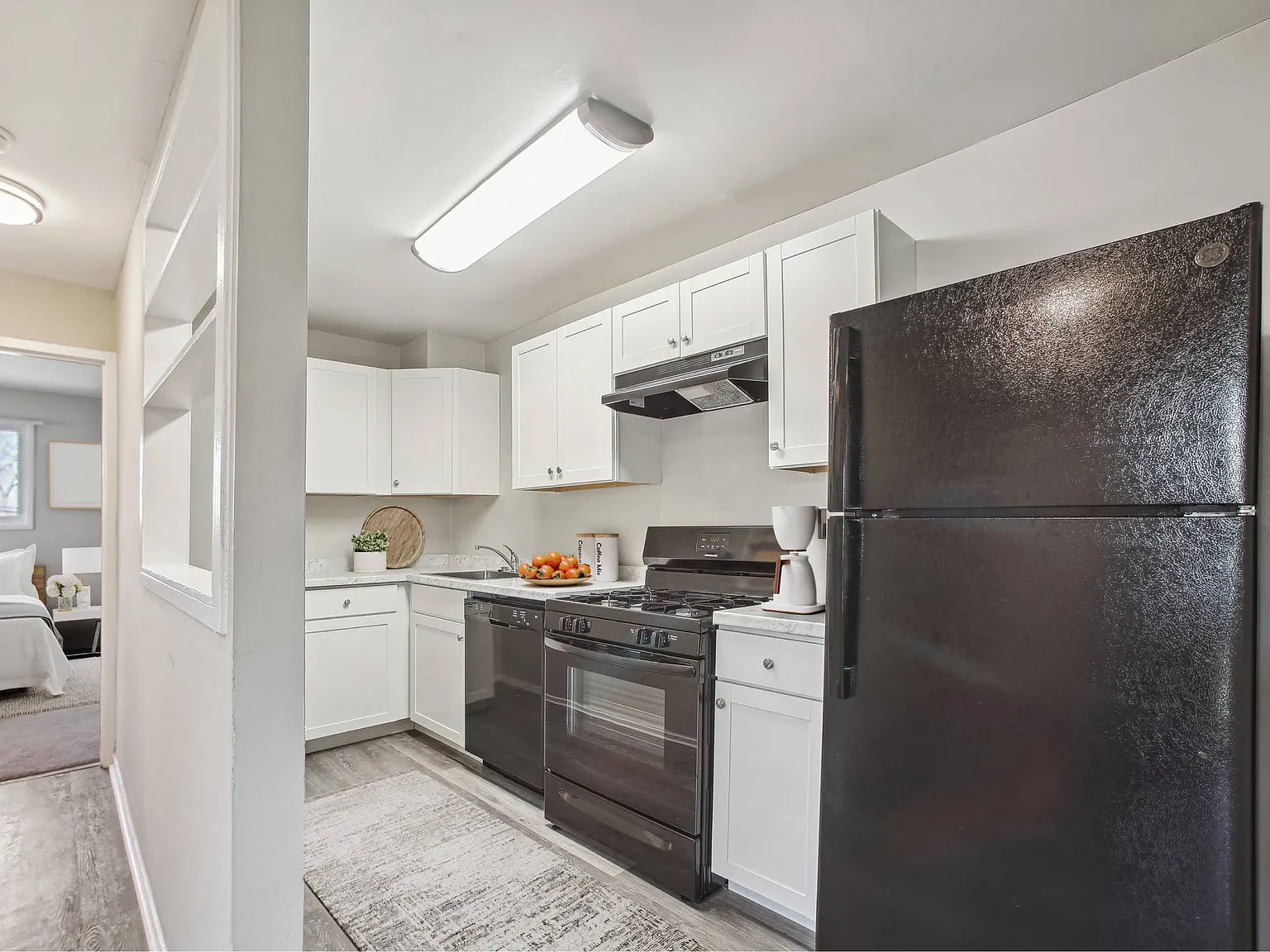 Laurel Pines — Photo 1