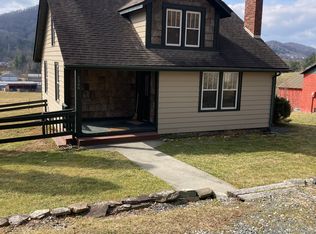 1566 Deerfield Rd, Boone, NC 28607