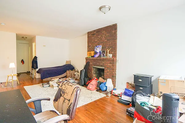 Rented by City Connections Realty | media 17