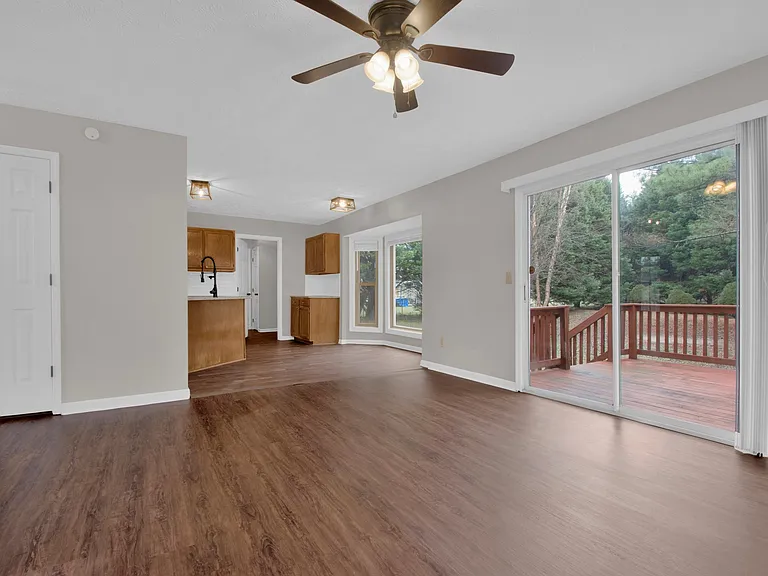 1717 Nuthatch Rd — Photo 10